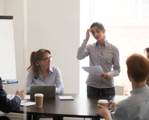 Fobia a Hablar en Público: Técnicas para Vencer el Miedo Escénico. Psicología